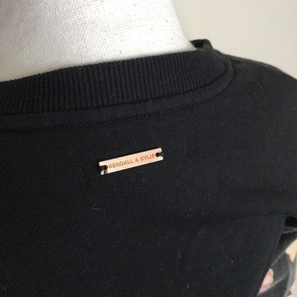 Kendall & Kylie Dream On Kalafornia Pull Over - Picture 5 of 8